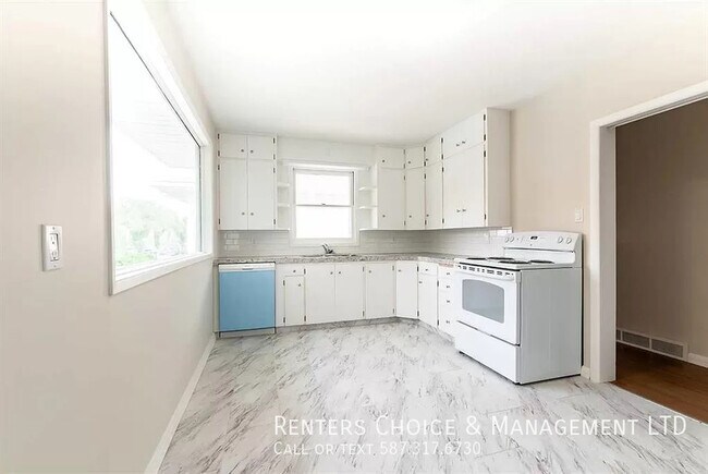 Photo - Pet Friendly 2 Bedroom With Garage, Utilities Included