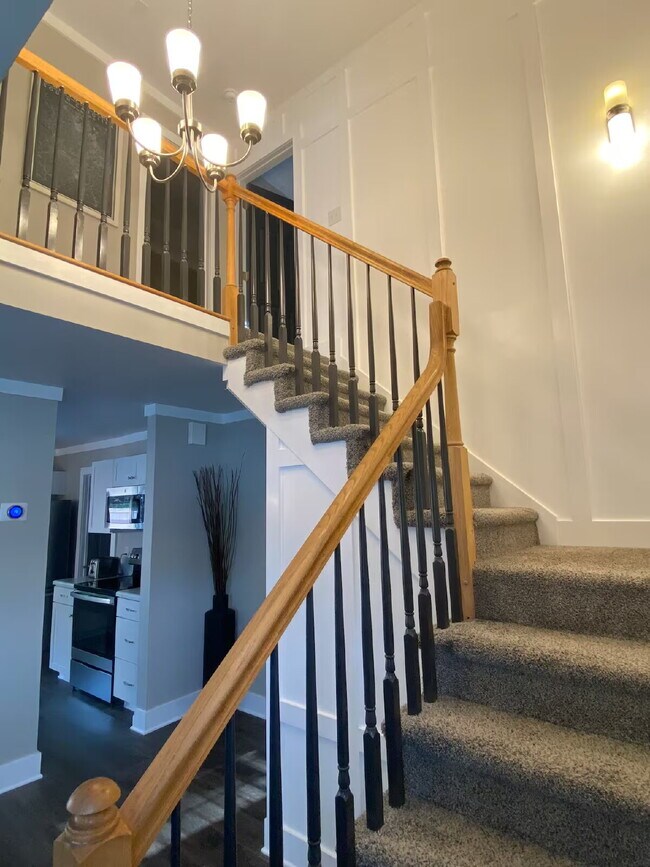Photo - Beautiful 3 bed, 2 bath in Central