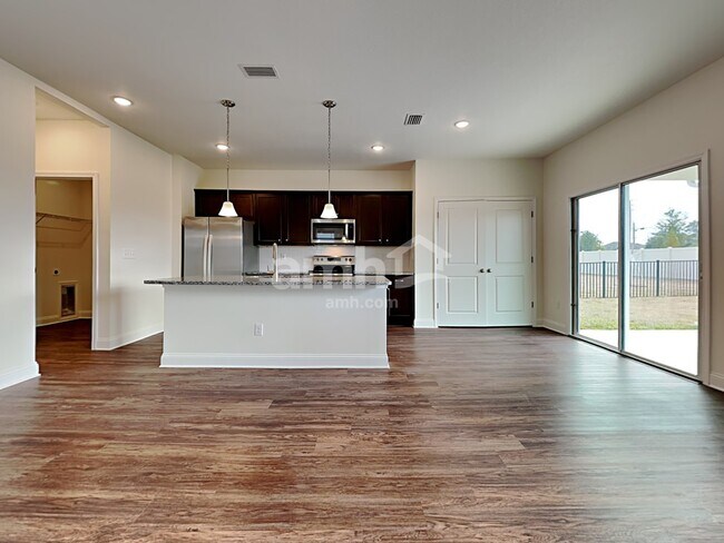 Photo - 83 Banyan Frst Dr