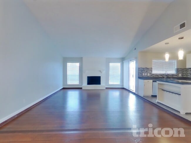 Photo - 1122 Heiden Ct