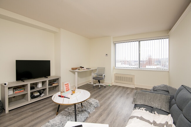 Photo - 800 4th St SW Unit N719