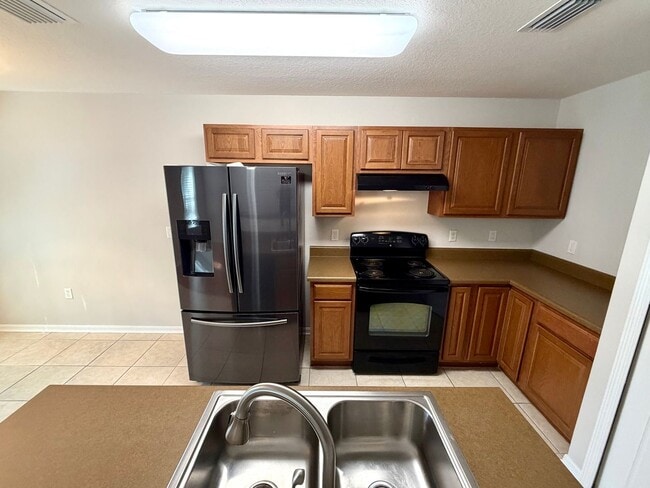 Photo - 3 Bedroom 2.5 Bathroom in Ashburn Square