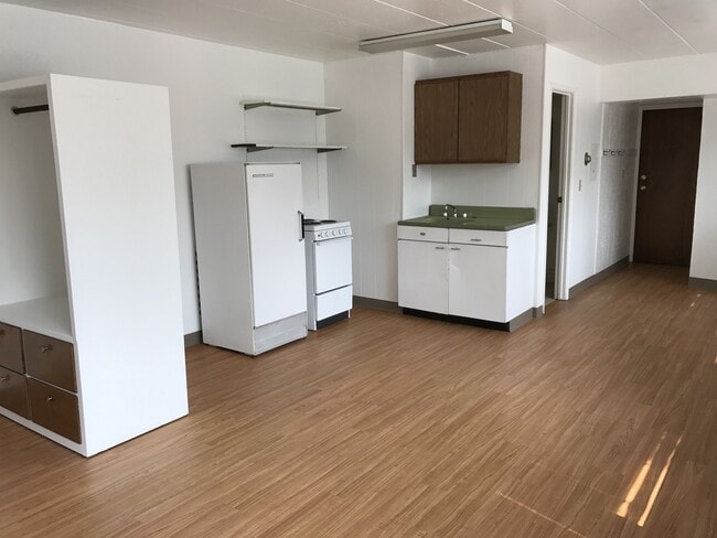 Photo - 140 W. Gorham