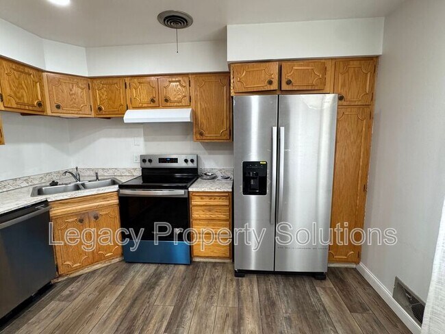Photo - 609 N 29th St