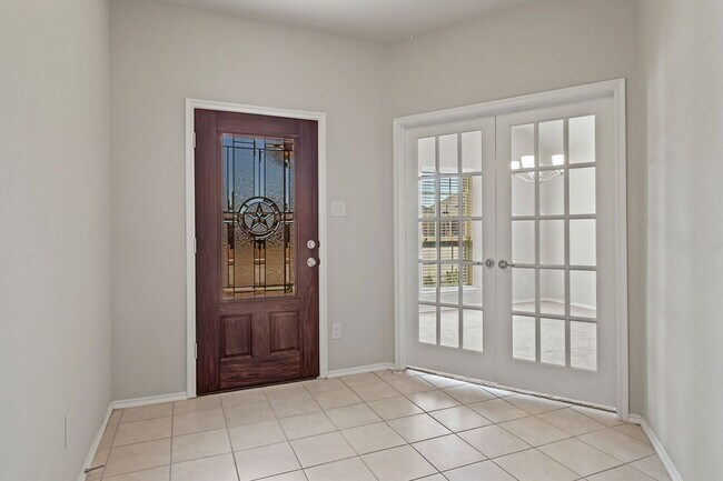 Photo - 3020 Oakcrest Dr