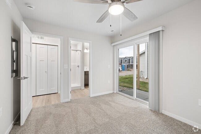 2BR, 2BA - 1,166SF - Primary Bedroom - Windmill Flats Townhomes