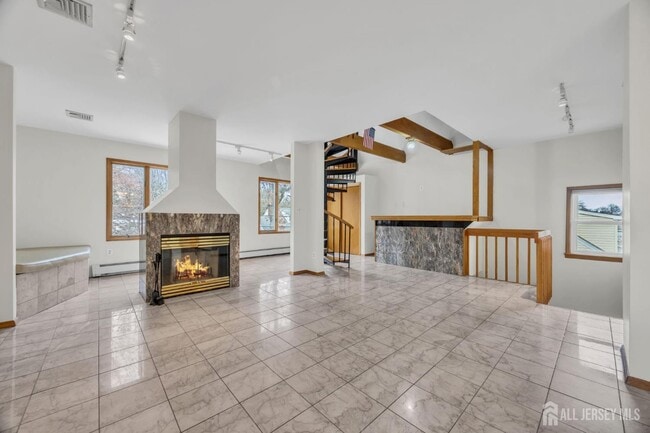 Photo - 128 E Colfax Ave