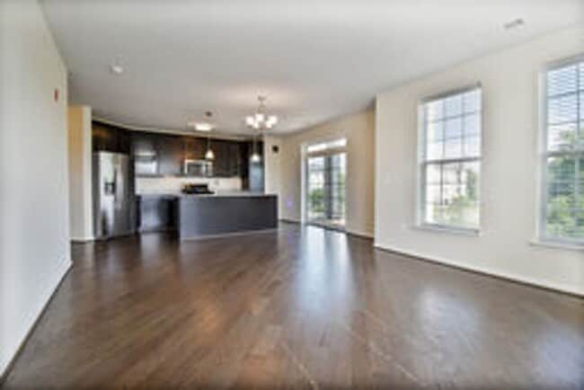 Photo - Spacious and Modern 2BR/2BA Condo in Norbeck Crossing