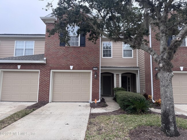 Photo - 4169 Highwood Dr Townhome