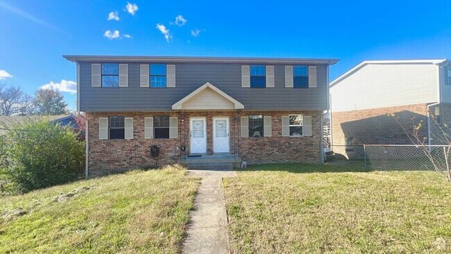 Building Photo - Charming 3-Bedroom Home with Garage