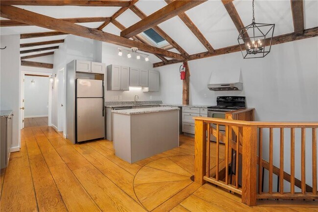 Photo - 31 Bridge St Unit B