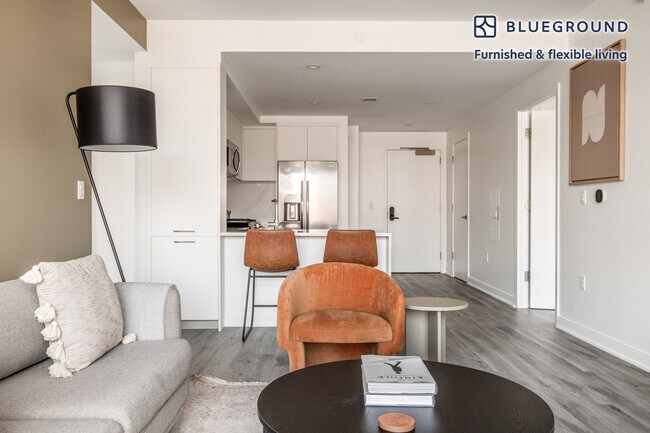 949 1st St SE Unit SI FL12-ID706