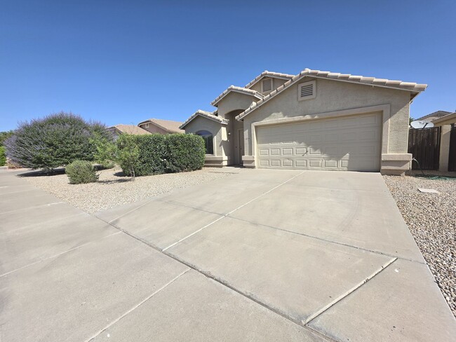 Building Photo - San Tan Heights