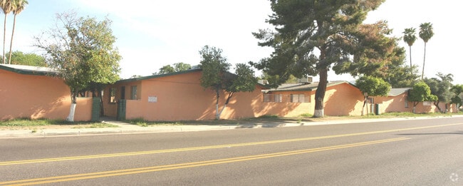 Photo - Emerald Park Condominiums