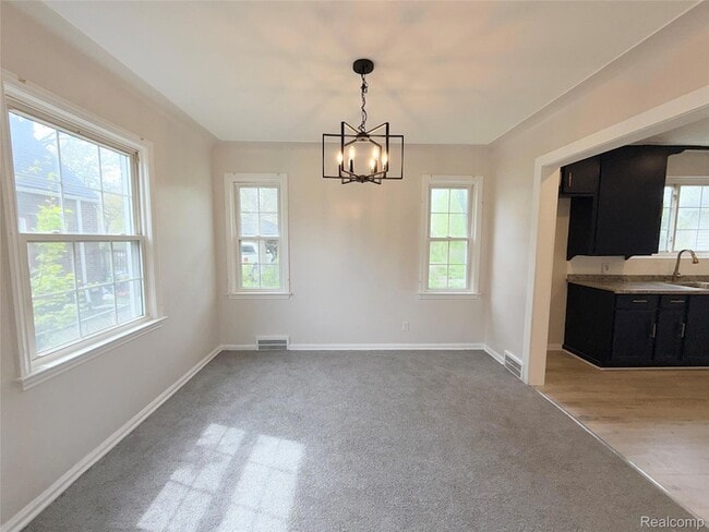 Photo - 11375 Roxbury St