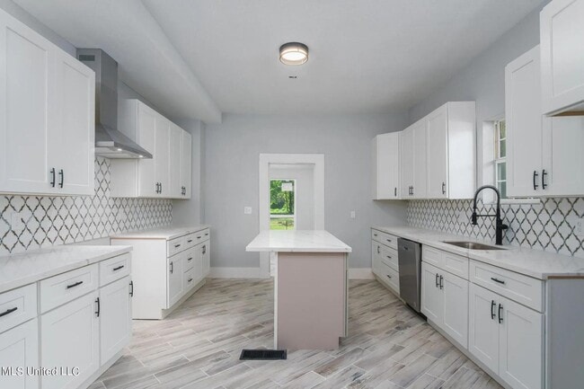 Photo - Beautiful 4-Bedroom, 3.5 Bathroom for Rent