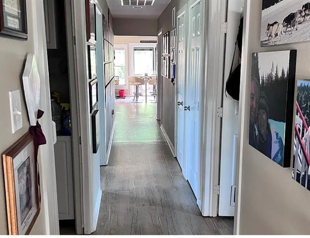 Photo - 208 N Walnut St