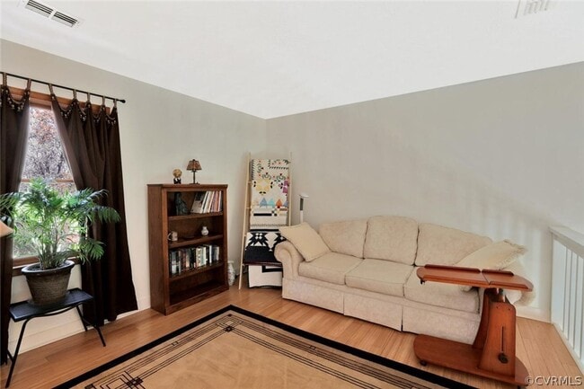 Photo - 3 bed 2 bath Cape Cod in Great Neighborhood!