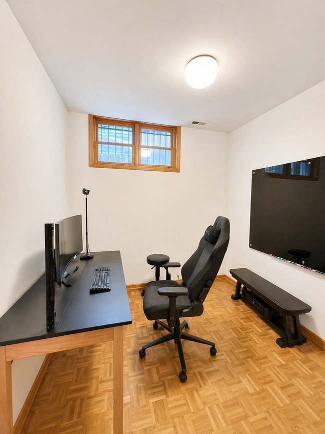 Photo - 4229 N Kenmore Ave