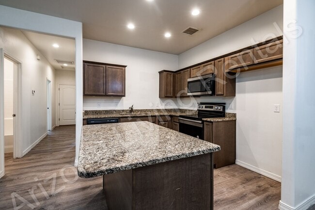 Photo - PEAR3527 Unit B