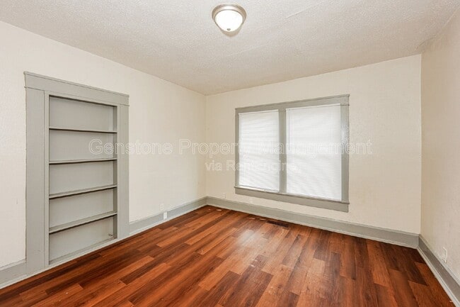 Photo - 8036 4th Ave N