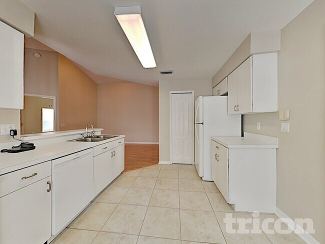 Photo - 308 Sonoma Dr