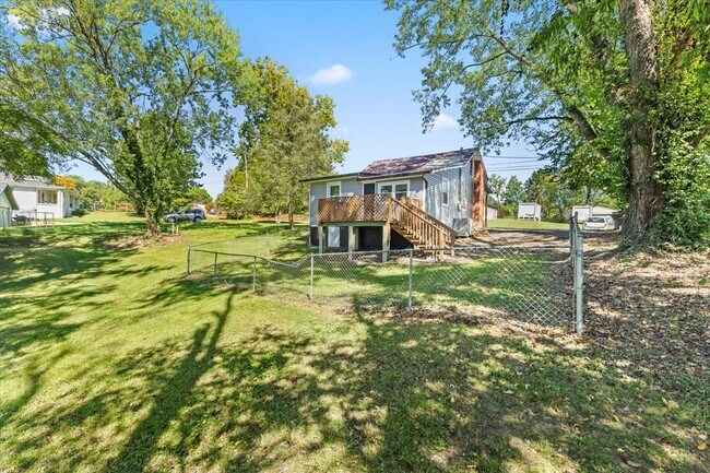Photo - 1308 Columbia Rd