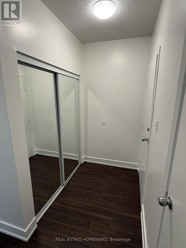 Photo - 158 Main St Unit 200