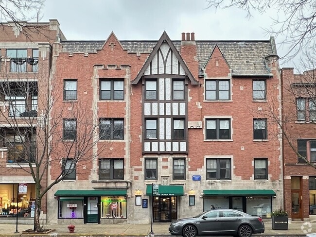Building Photo - 4832 N Damen Ave Rental