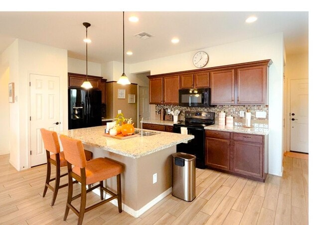 Photo - 16813 S 178th Dr