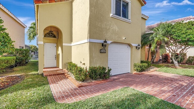 Photo - 1044 SE 6th Ct