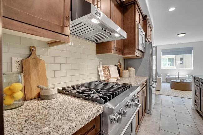 Photo - 1512 W Artesia Sq