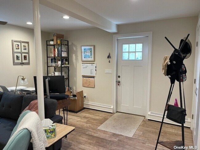 Photo - 11 Newport Dr Townhome