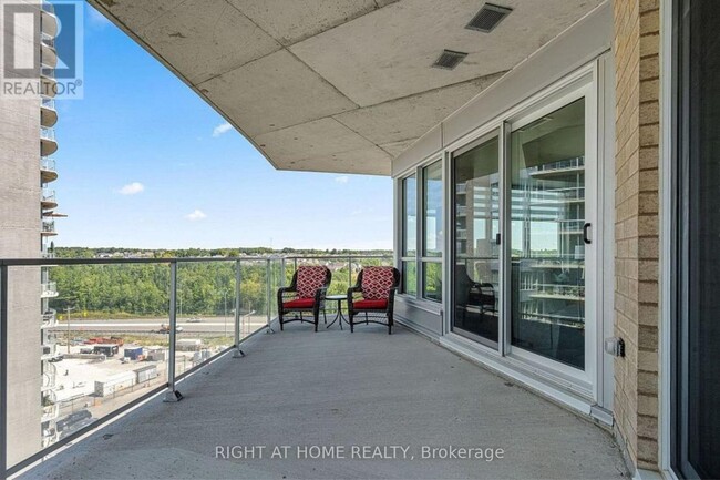 Photo - 200 Inlet Private Unité 902