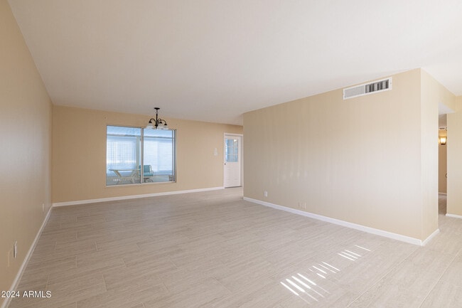 12208 N Pebble Beach Dr