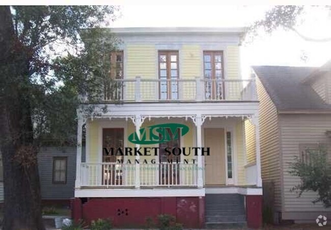 Building Photo - FURNISHED RENTAL ON HENRY