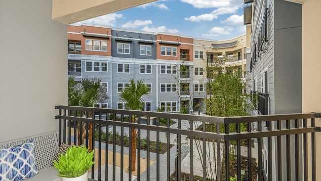 Photo - Grady Square