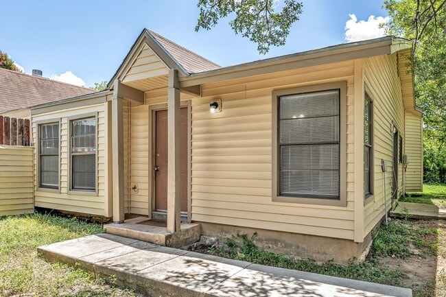 Photo - 1325 Bayou Dr