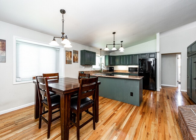 Photo - 3865 Wolcott Pl