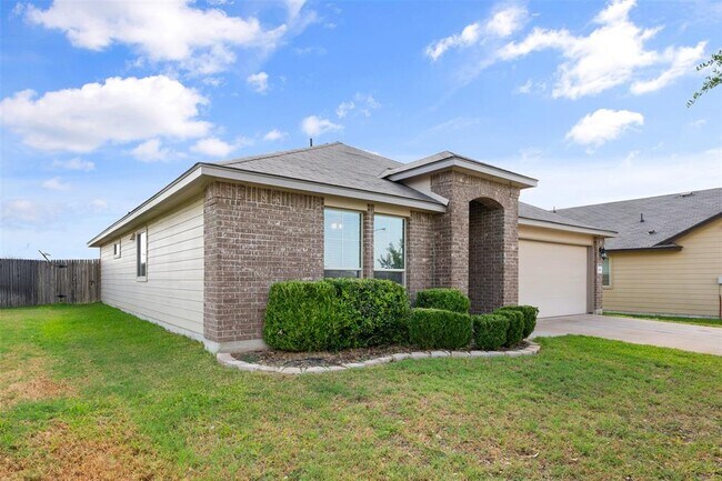 Photo - 208 Plata Ln