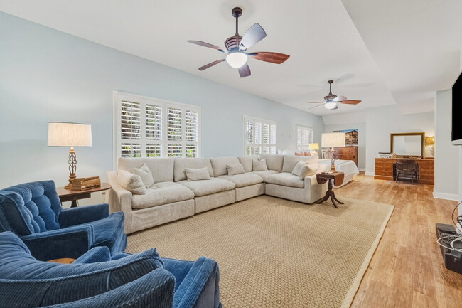 Building Photo - 21 Wallace Pate Dr Unit ID1465811P