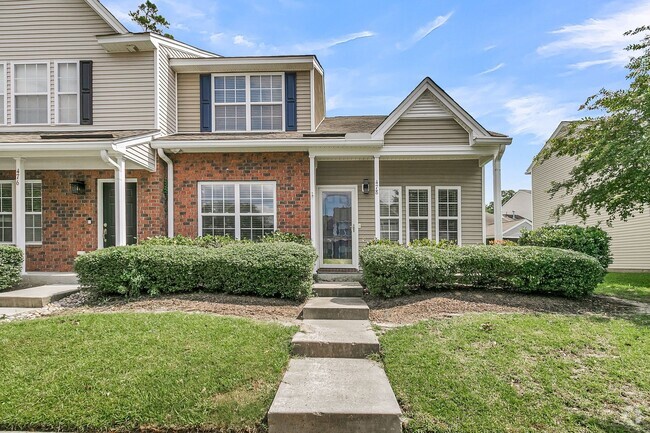 Building Photo - Beautiful Clements Ferry Townhome!