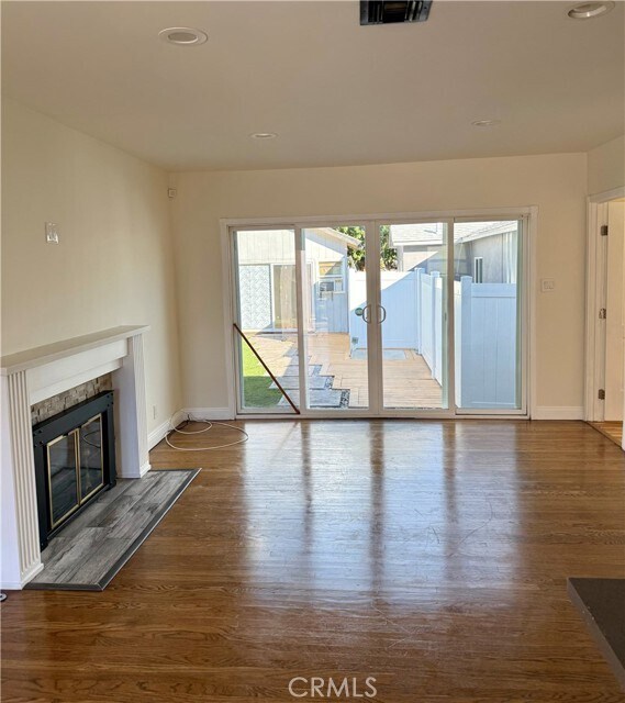 Photo - 6716 Etiwanda Ave