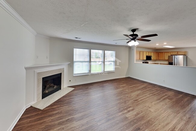 Photo - 322 Stewart Springs Dr