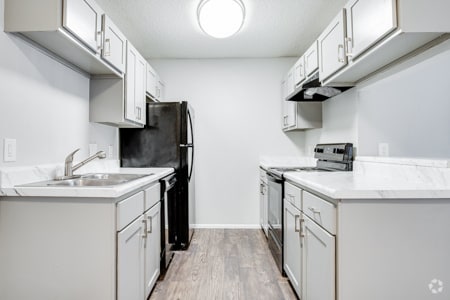1HAB, 1BA - 644SF - Oaks at Creekside Apartments