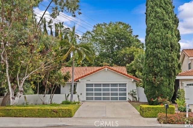 Building Photo - 15062 Lorenat St Rental
