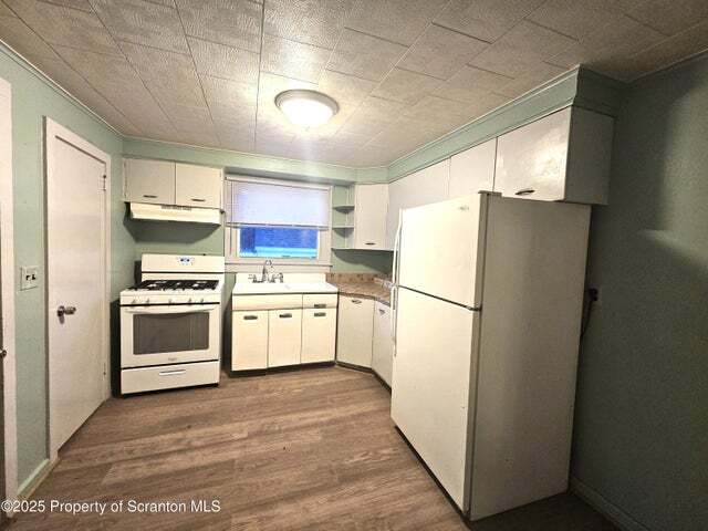 Photo - 146 Brick St