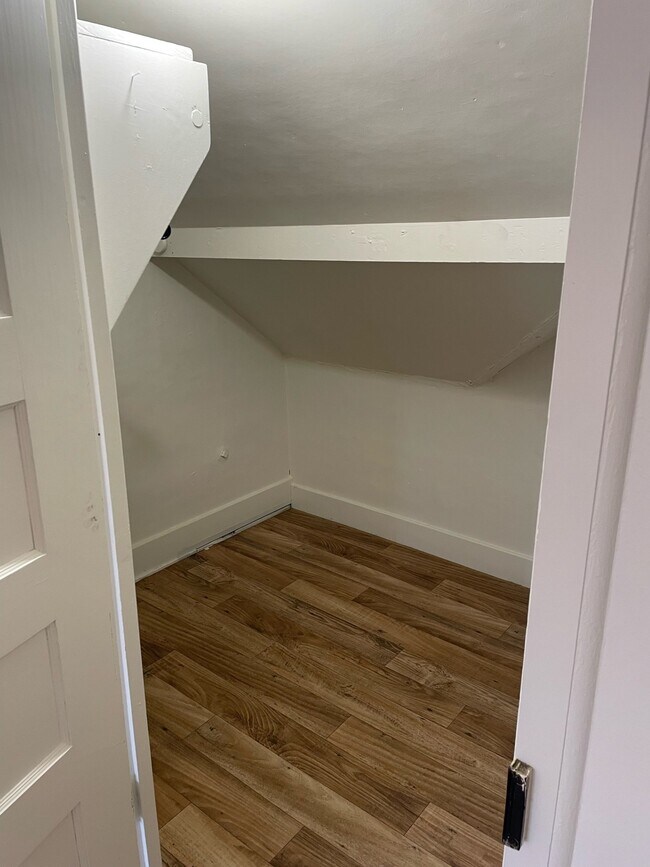 5345 Olmeda Ave Unit 3