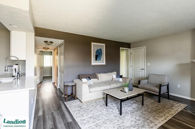 Building Photo - 8850 River Bend Pkwy Rental