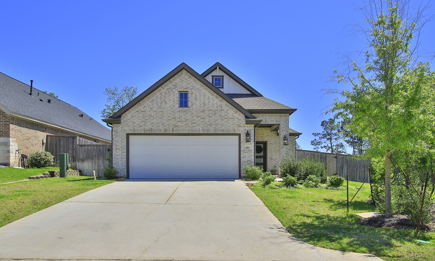Photo - 320 Rise Ln
